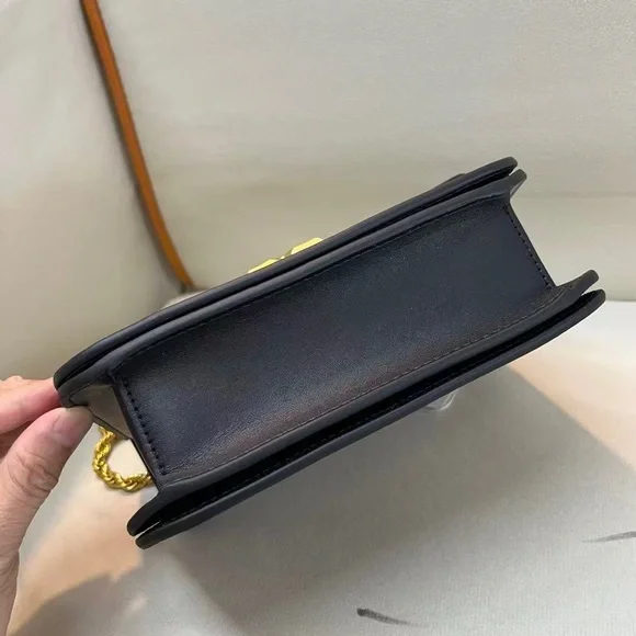 Tory Burch Eleanor small convertible shoulder purse new Item No. 73589-001 - Picture 4 of 8